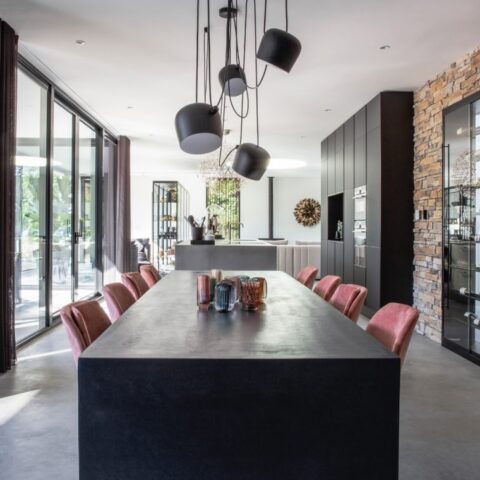 Beton- en betonlook in een moderne nieuwbouwvilla