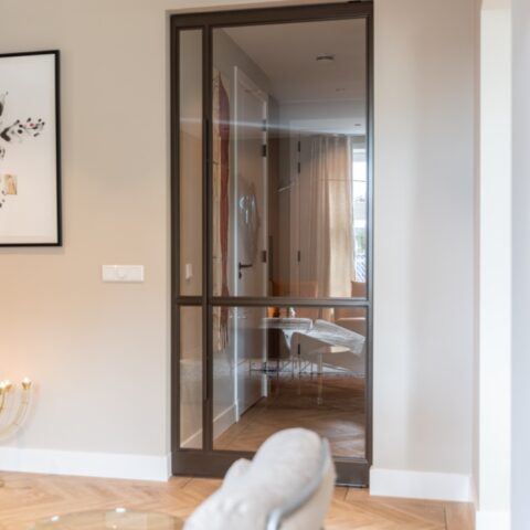 High-end interior through unique material plan