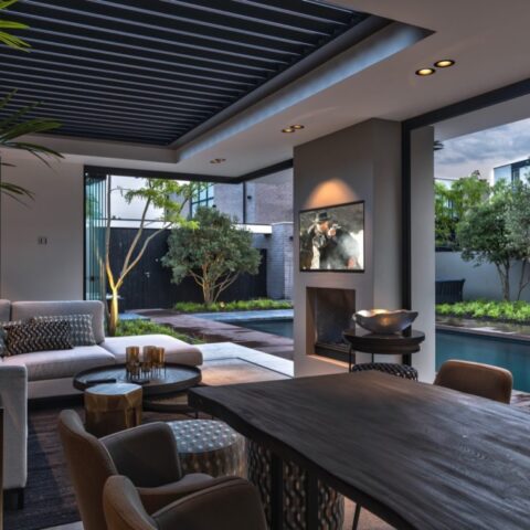 Tuin met Zwembad en Poolhouse Rotterdam
