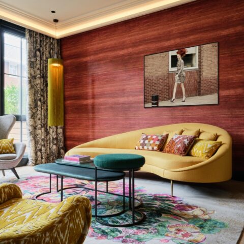 Kleurrijk en cultureel interieur in de Jordaan