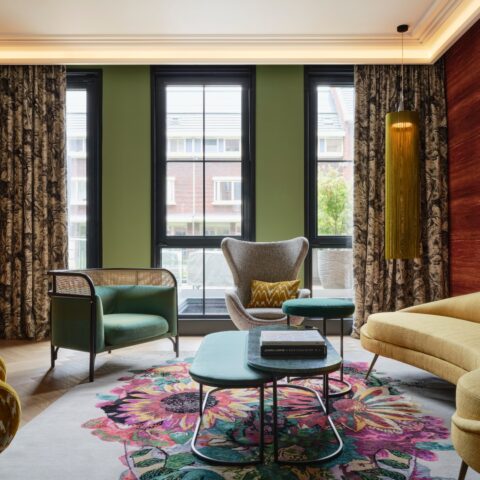 Kleurrijk en cultureel interieur in de Jordaan