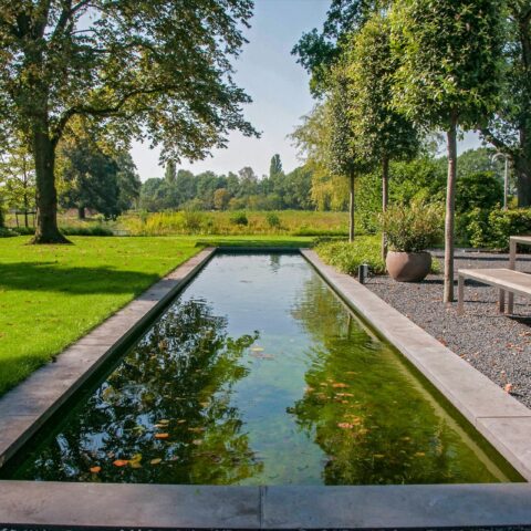 Tuin aan het water