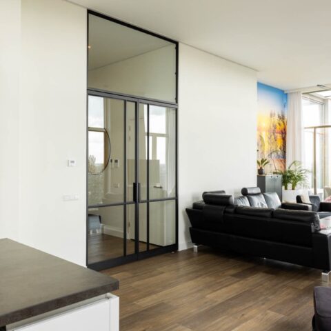 Steel doors from De Rooy in luxury apartment