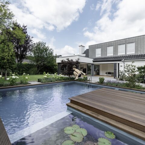 Moderne look met glazen vouwwanden