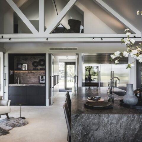 Landelijke villa aan het water
