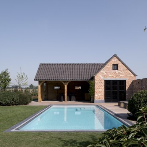 Rural and playful garden in the Limburg