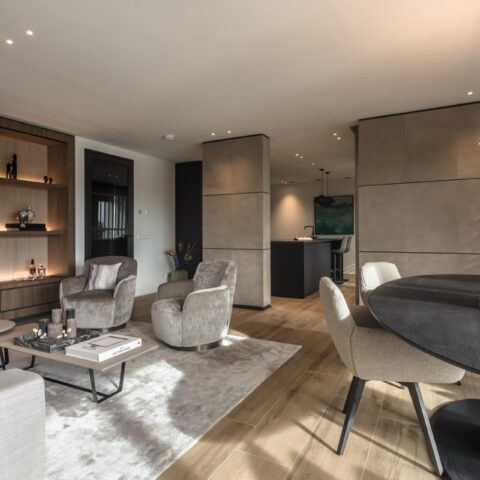 Stijlvol interieur met leerafwerking