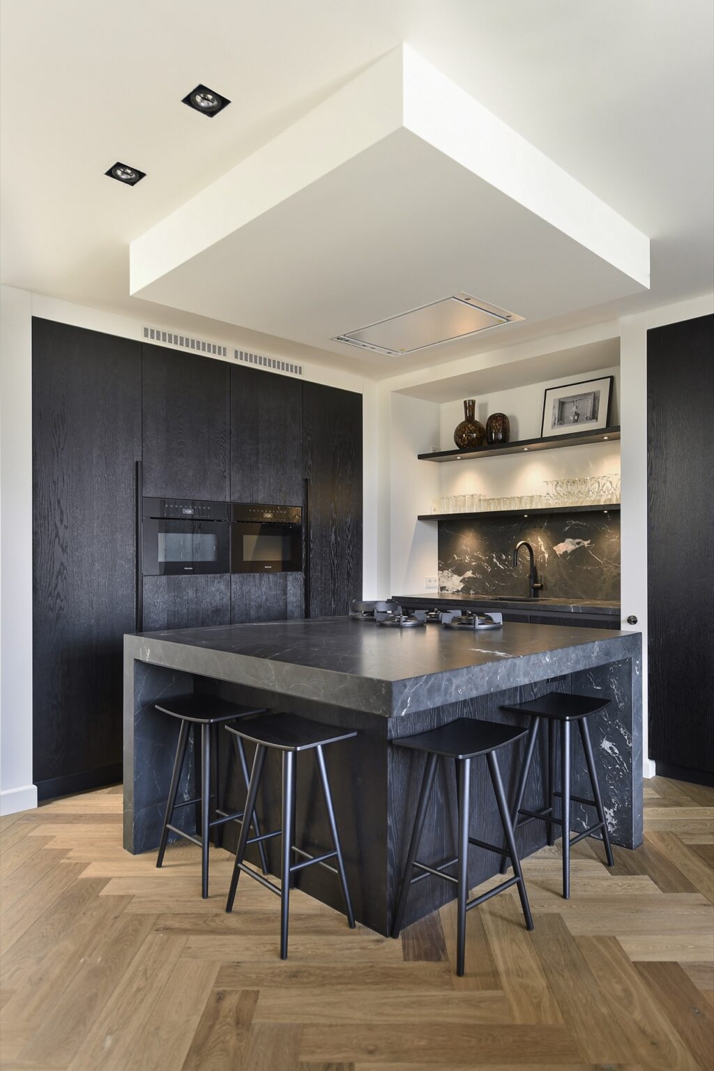 Curated visual reference: Visual Reference: Luxury Penthouse Amsterdam