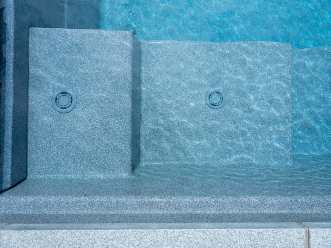 VANTAGE – Self-cleaning pool