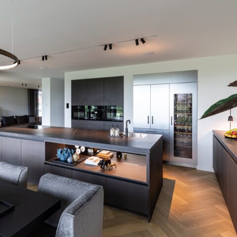 Luxe moderne lederlook keuken
