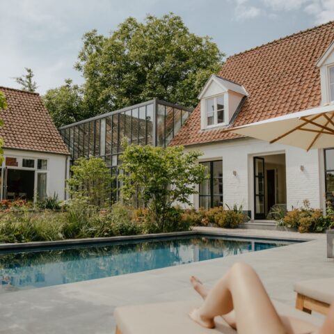Luxury swimming pool in Broekhuizen
