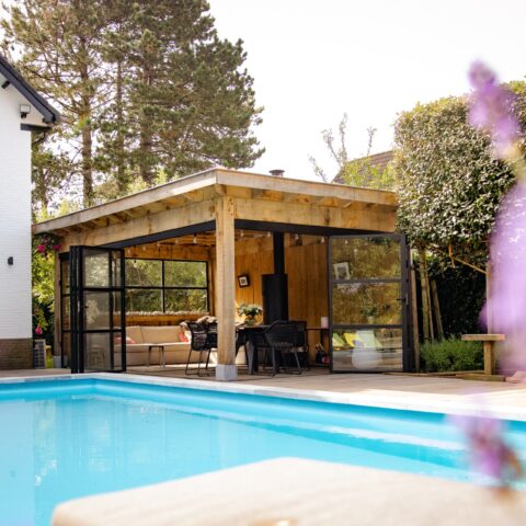 Atmospheric garden room