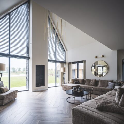 Landhuis met zwembad, Numansdorp