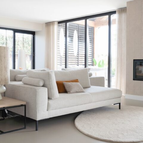Luxury interior with cast floor