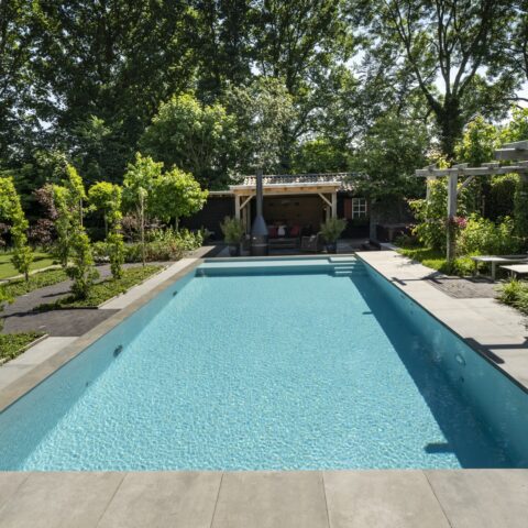 Project Heeswijk Dinther – Foil infinity pool