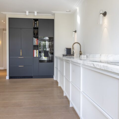 The monochrome apartment