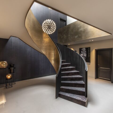 Renovation villa in Zeeland with cast floors and wall panels