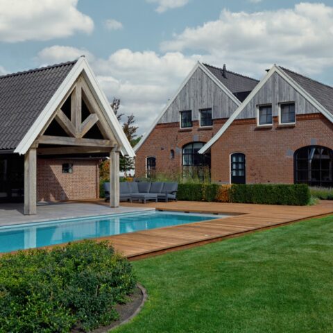 Millboard vlonderterras met een landelijke en moderne uitstraling