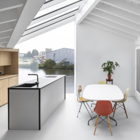 Floating home