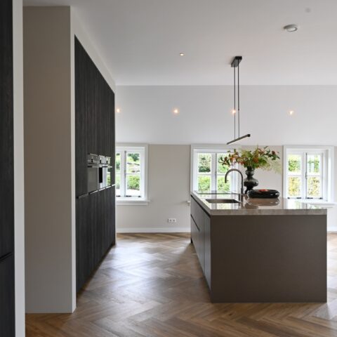 Warme moderne droomkeuken