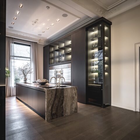 Luxury kitchen with prestigious look