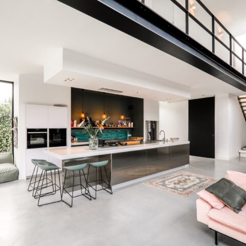 Nieuwbouw industriële woning met vide