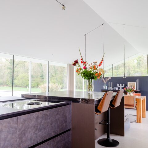 Kitchen with 2 islands