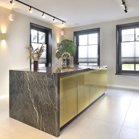 Exclusive kitchen with stunning island