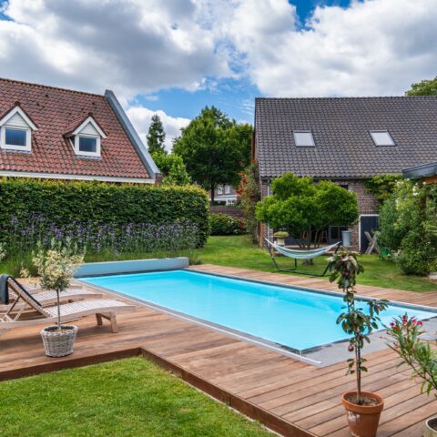 Ontspannen in deze binnentuin – Broekhuizen aan de maas
