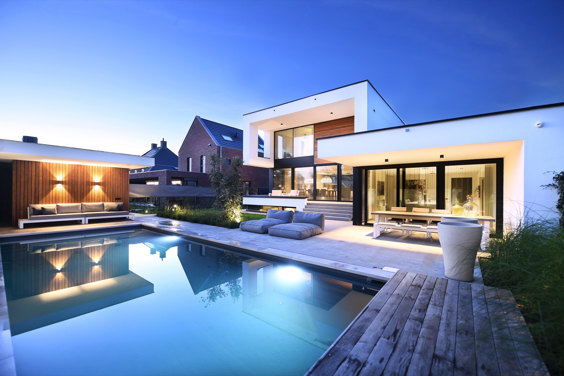 Luxe Zwembad Bij Prachtige Villa Te Sambeek