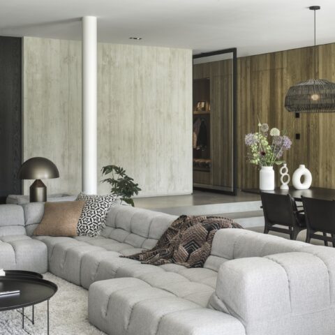 Abstracte villa met veel licht