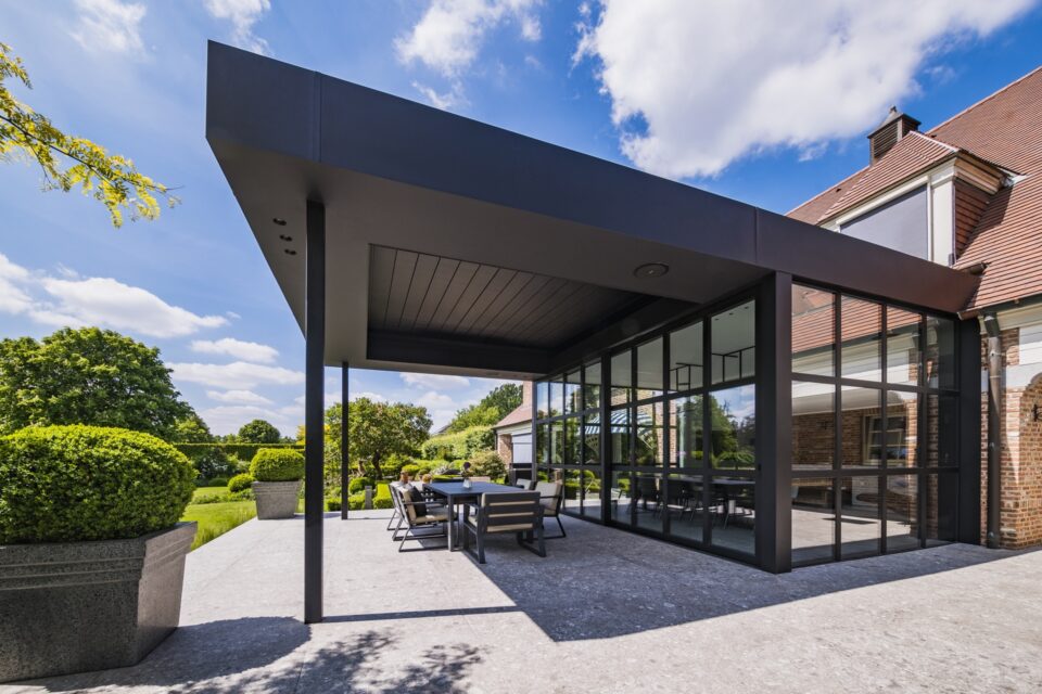 Renson, Renson zonnewering, luxe zonnewering, luxe tuinhuis