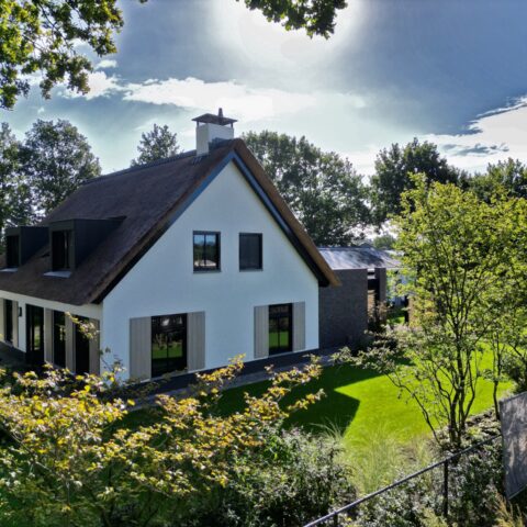 Metamorphosis to country house