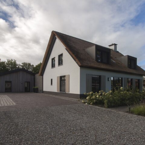 Metamorphosis to country house