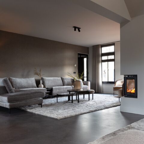 Modern landelijk interieur met Italiaanse betonlook vloer