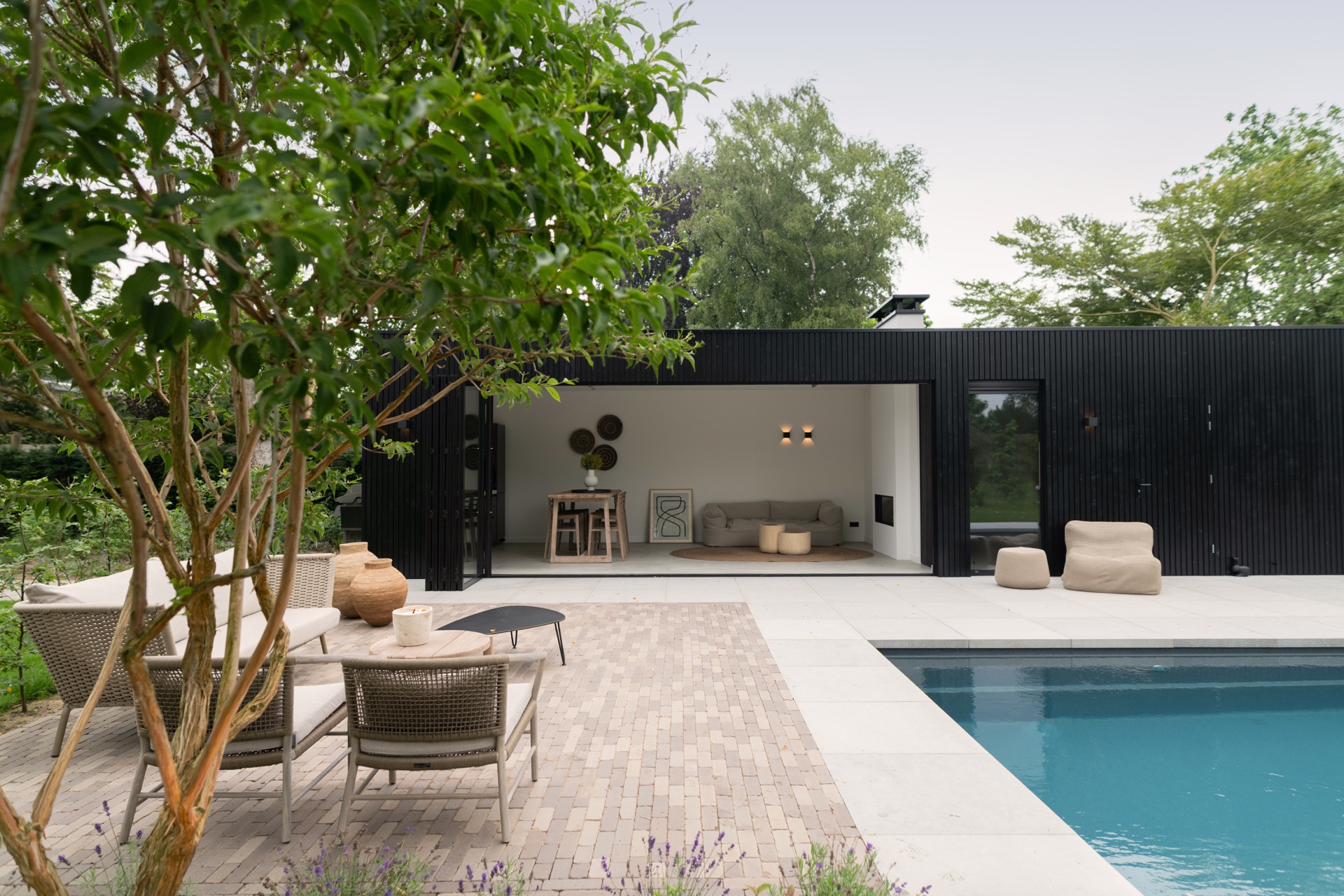 5x een luxe poolhouse van hout