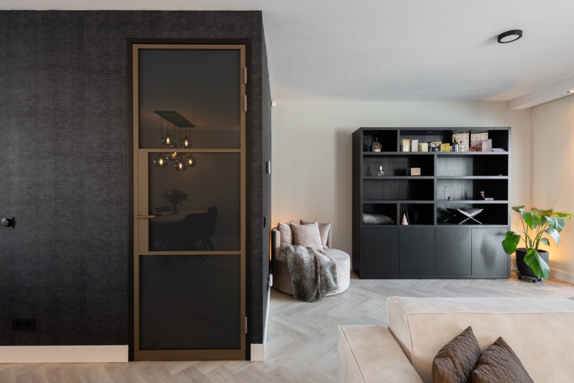 Bronzen binnendeuren voor het bestaande kozijn - HOOG.design ...