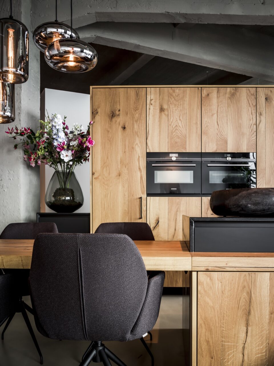High-end home with tasteful interior design - High-End Home Interior Design Trends