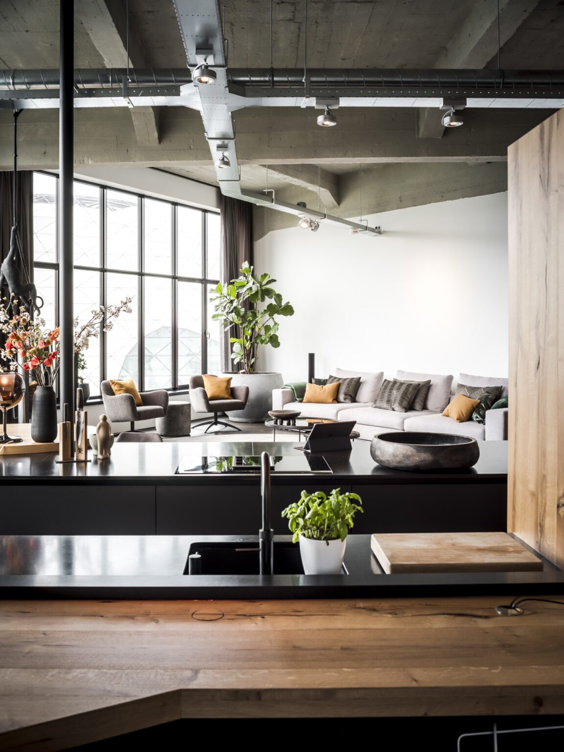 Picture of High-end home with tasteful interior design
