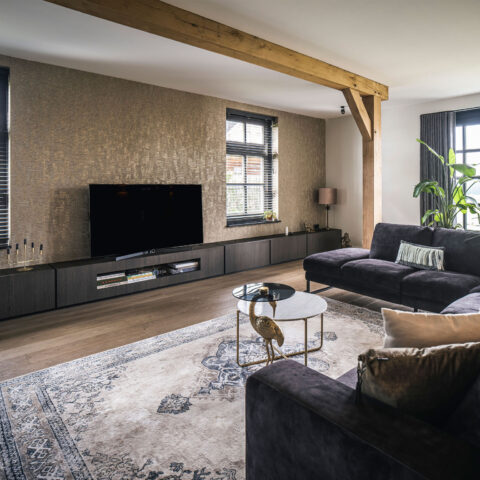 Stijlvol interieur met luxe keuken