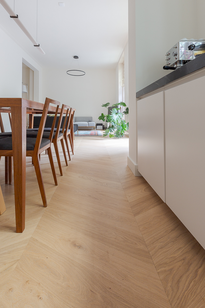 Floor,Flooring,Wood,Indoors,Interior Design,Hardwood,Dining Table,Furniture,Table,Plywood, Luxury, Design, Exclusive, Modern, Custom Made, Special, Beautiful