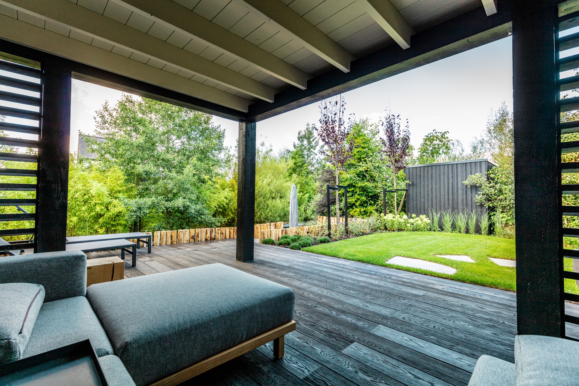Backyard,Nature,Outdoors,Yard,Interior Design,Garden,Furniture,Housing,Porch,Grass, Luxury, Design, Exclusive, Modern, Custom Made, Special, Beautiful