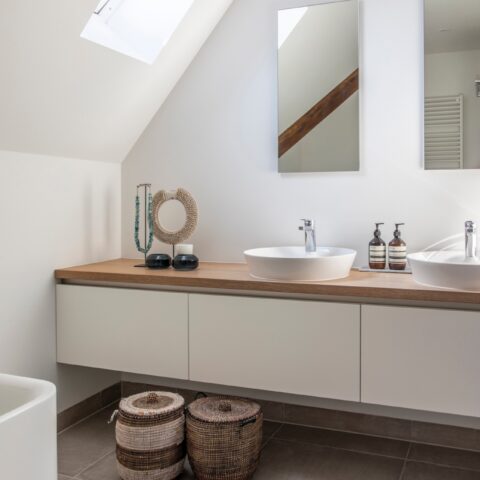 Strak landelijke villa met speelse twist