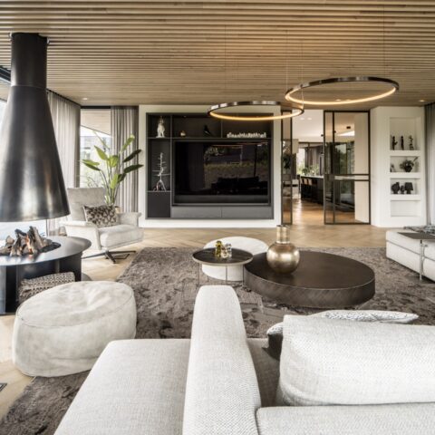 Villa W