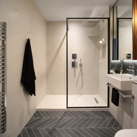 City Road – London sub penthouse bachelor apartment design