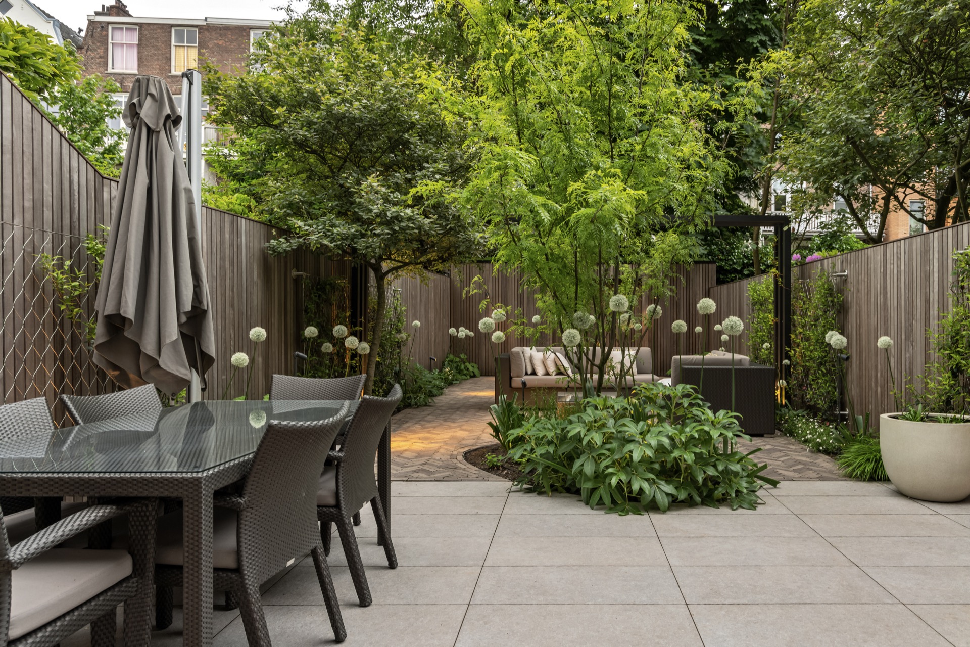 Achtertuin, natuur, buitenleven, erf, tuin, interieurontwerp, stoel, terras, bank, gras, Luxe, Design, Exclusief, Modern, Maatwerk, Bijzondere, Mooie