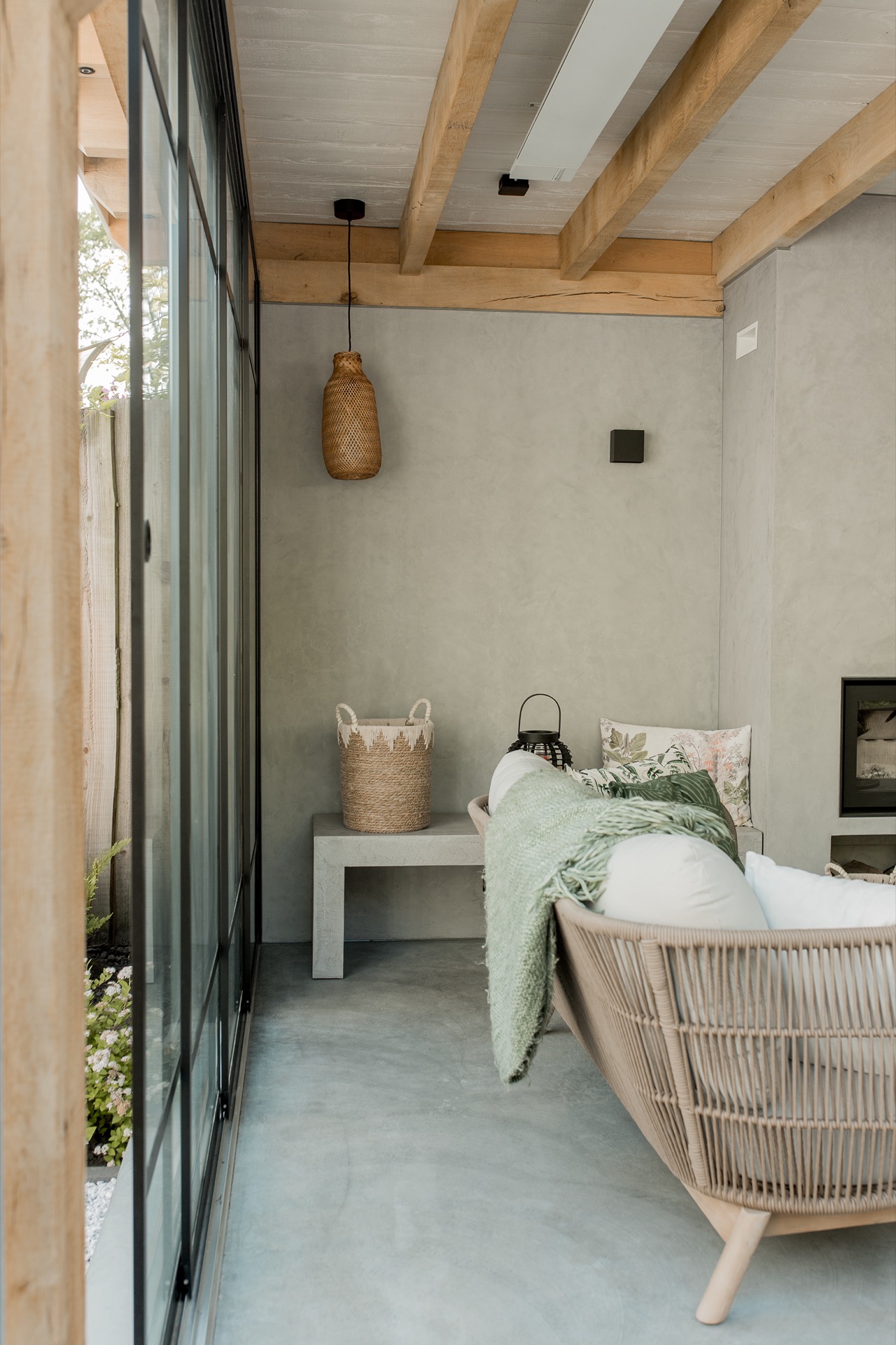 Balcony,Painting,Interior Design,Housing,Door,House,Couch,Lamp,Home Decor,Living Room, Luxury, Design, Exclusive, Modern, Custom Made, Special, Beautiful