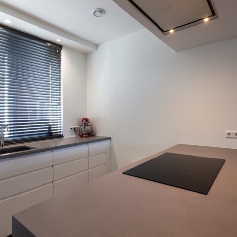Grezzo concrete : Dark Grey Fine Concrete