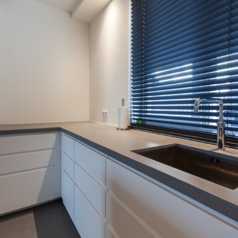 Grezzo concrete : Dark Grey Fine Concrete