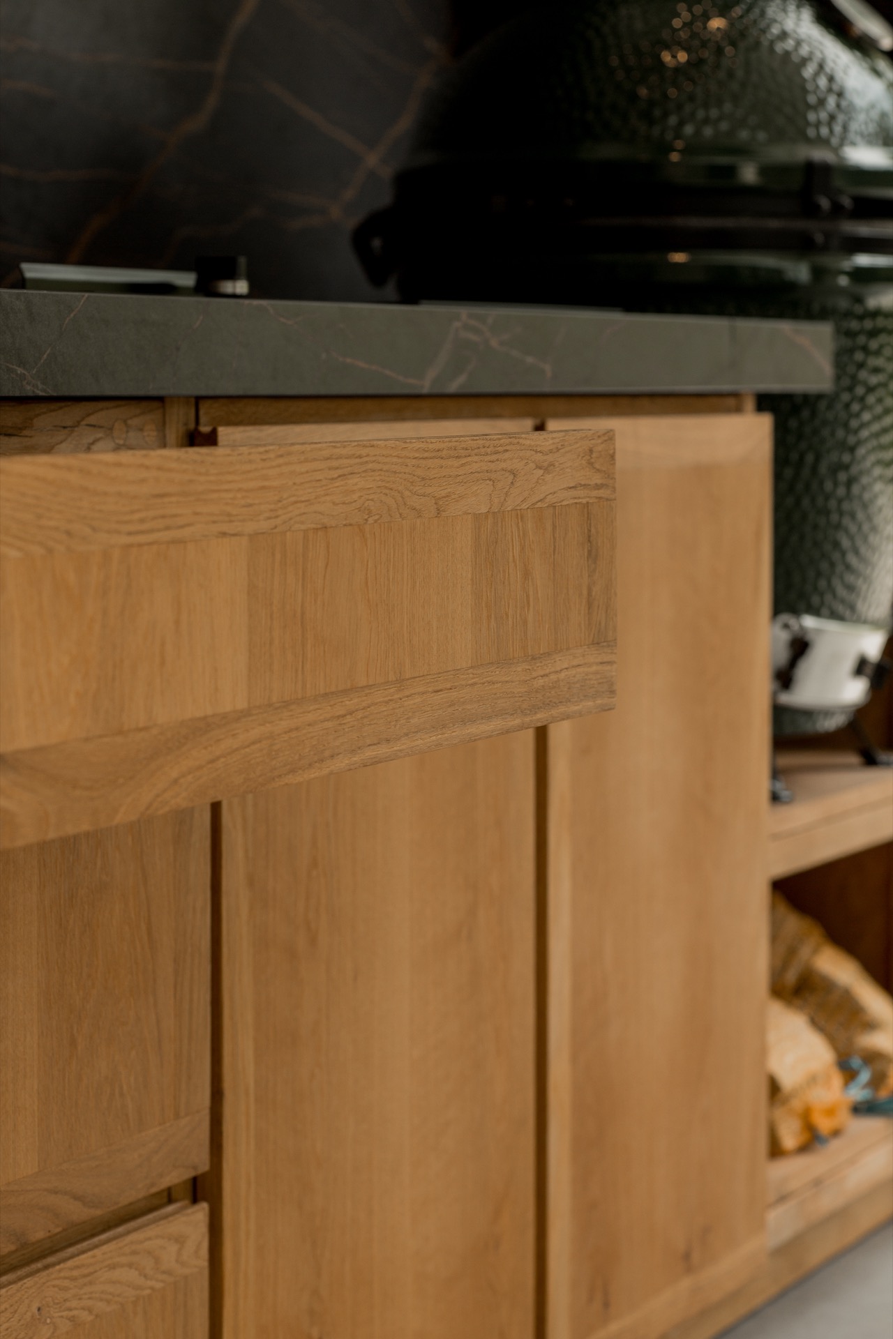 Binnenshuis, interieurontwerp, hout, triplex, hardhout, kast, meubilair, gebeitst hout, kast, brievenbus, Luxe, Design, Exclusief, Modern, Maatwerk, Bijzondere, Mooie